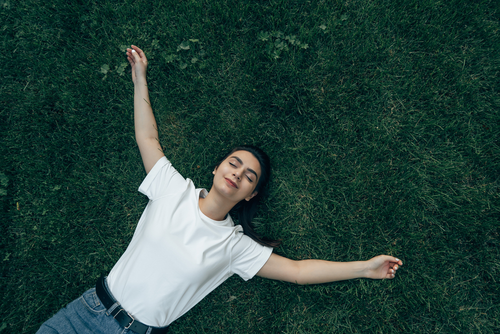 Happy,Girl,In,A,White,T-shirt,And,Jeans,20-25,Years