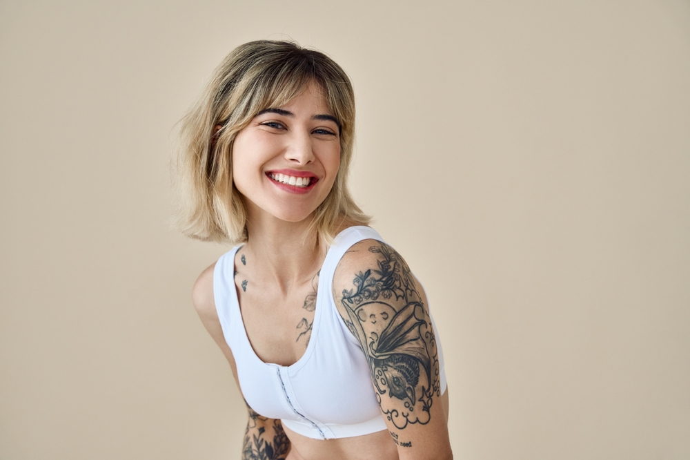 Smiling,Blond,Pretty,Happy,Girl,Beauty,Female,Generation,Z,Tattooed