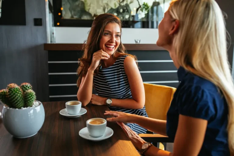 People Who Betray Their Friends Share These Toxic Traits